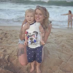 Meet your Posher, Carly